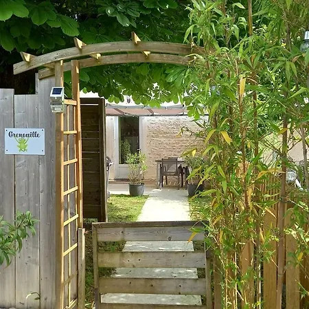 La Grenouillette Nyaraló Vix