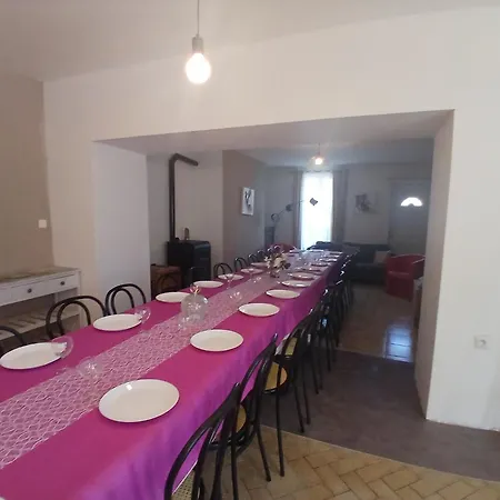 La Grenouillette Nyaraló *